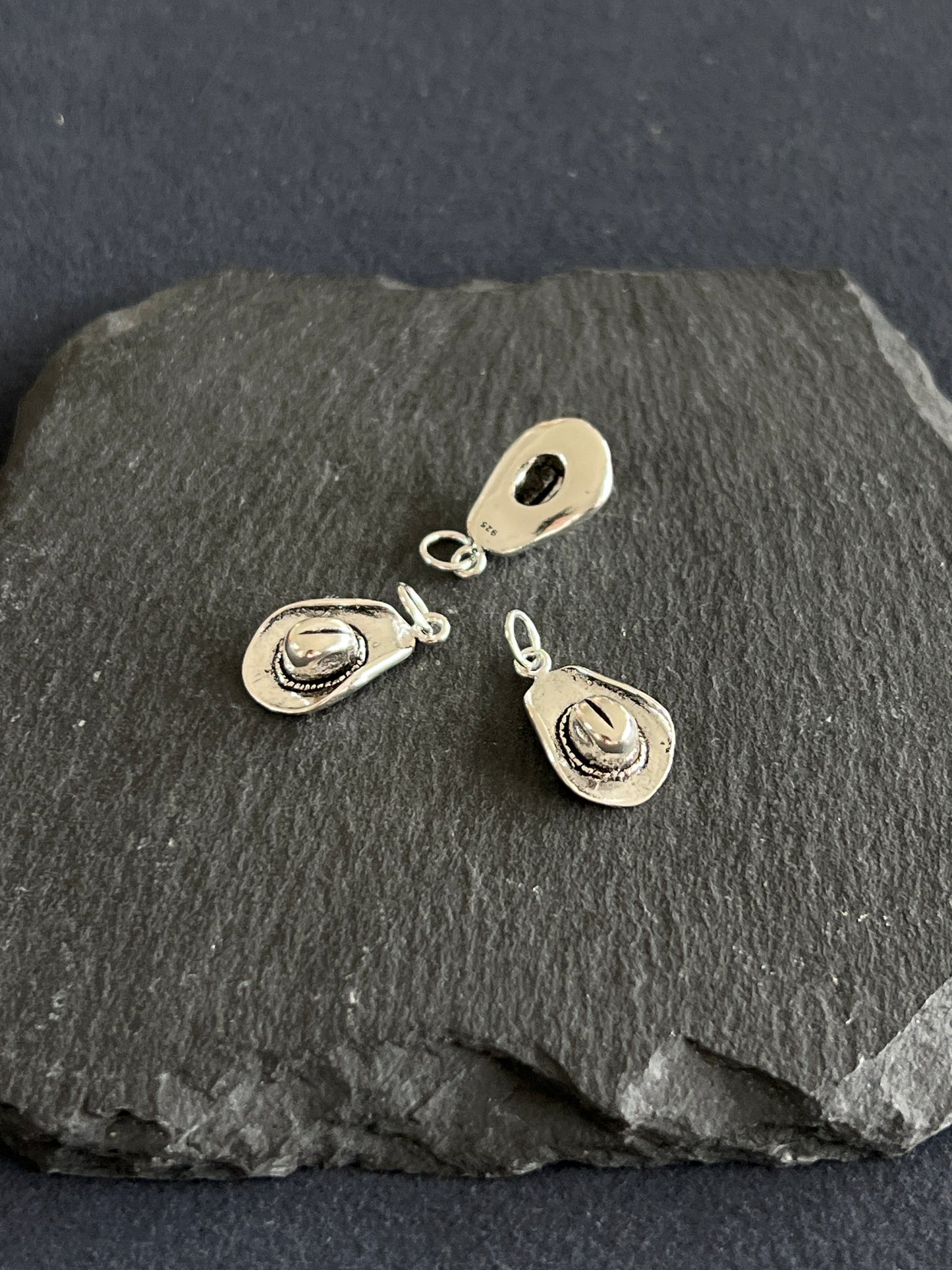 シルバー925 チャーム ハット 約21×11mm(丸カン込み）