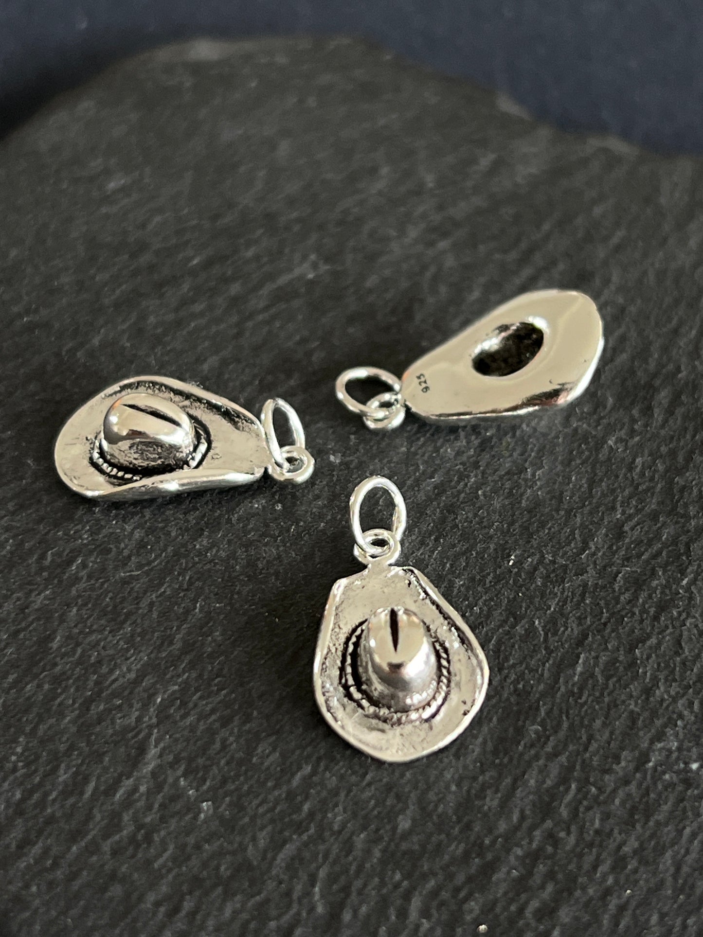 シルバー925 チャーム ハット 約21×11mm(丸カン込み）