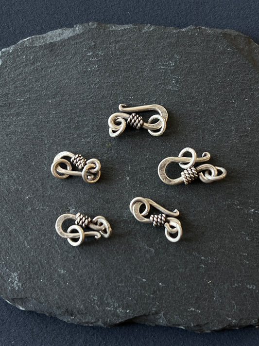 1個 カレンシルバー フック 15.5×7.5mm