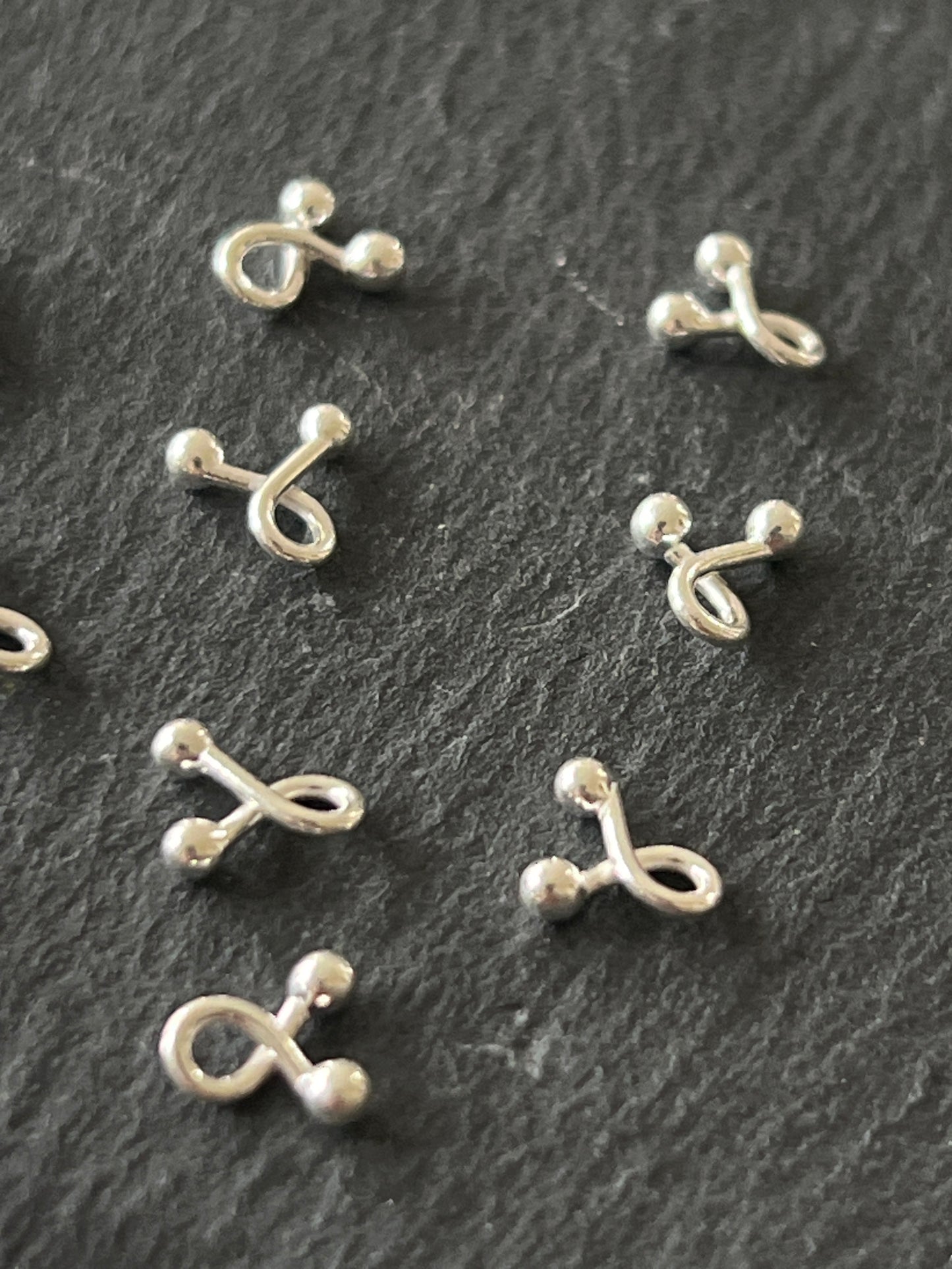 2個セット カレンシルバー パーツ 約7〜8mm×6〜6.5mm￼