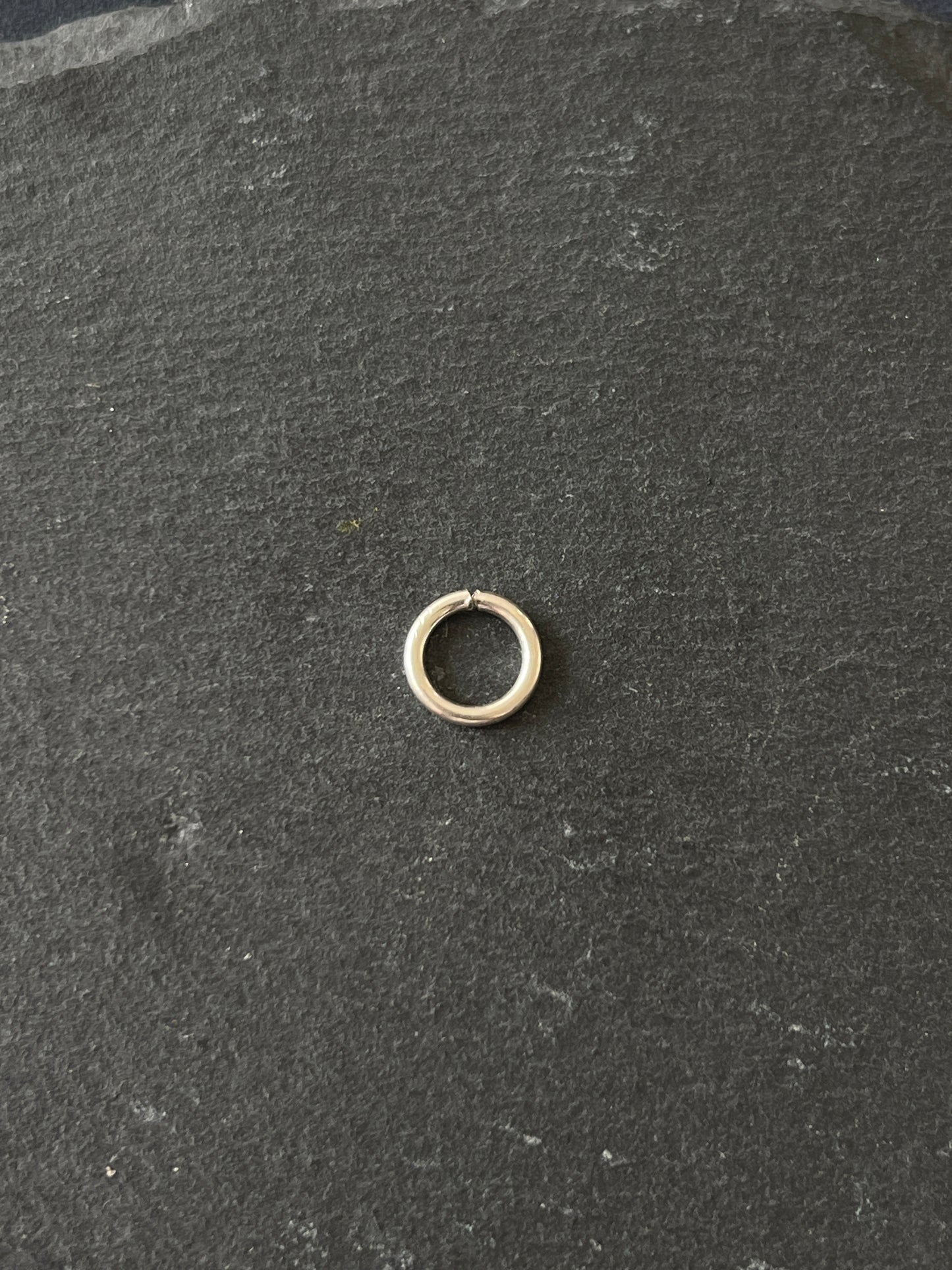 1個 カレンシルバー 丸カン  9.2mm 線1.4mm