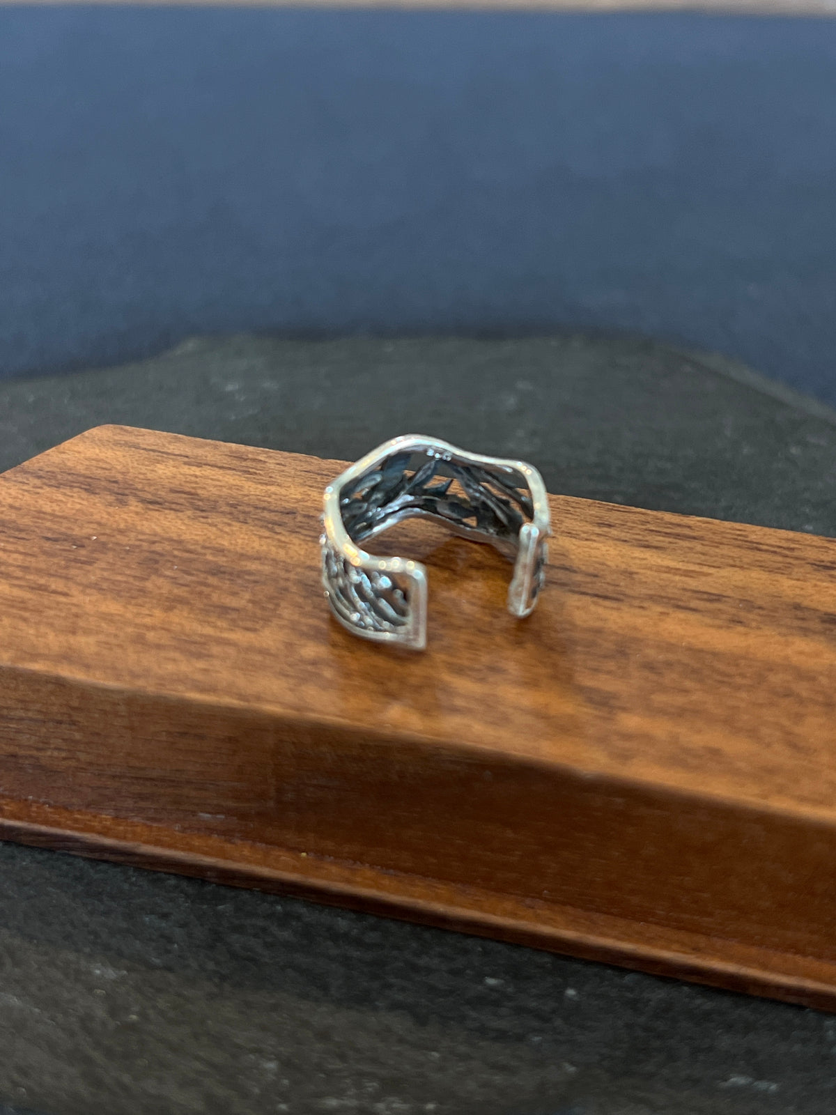 シルバー925 イヤーカフ 約15×8mm