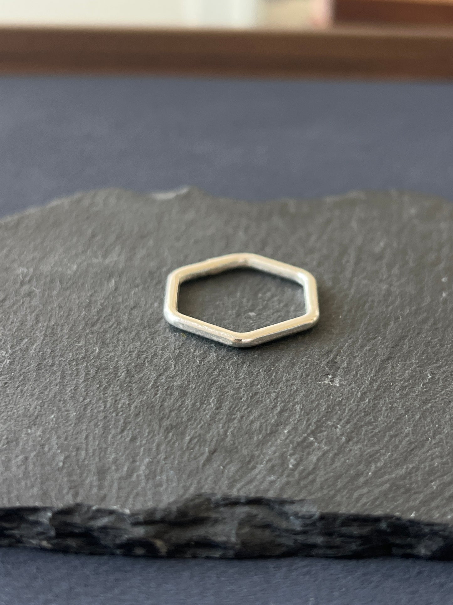 カレンシルバー リング 六角 約2.1×2.1mm