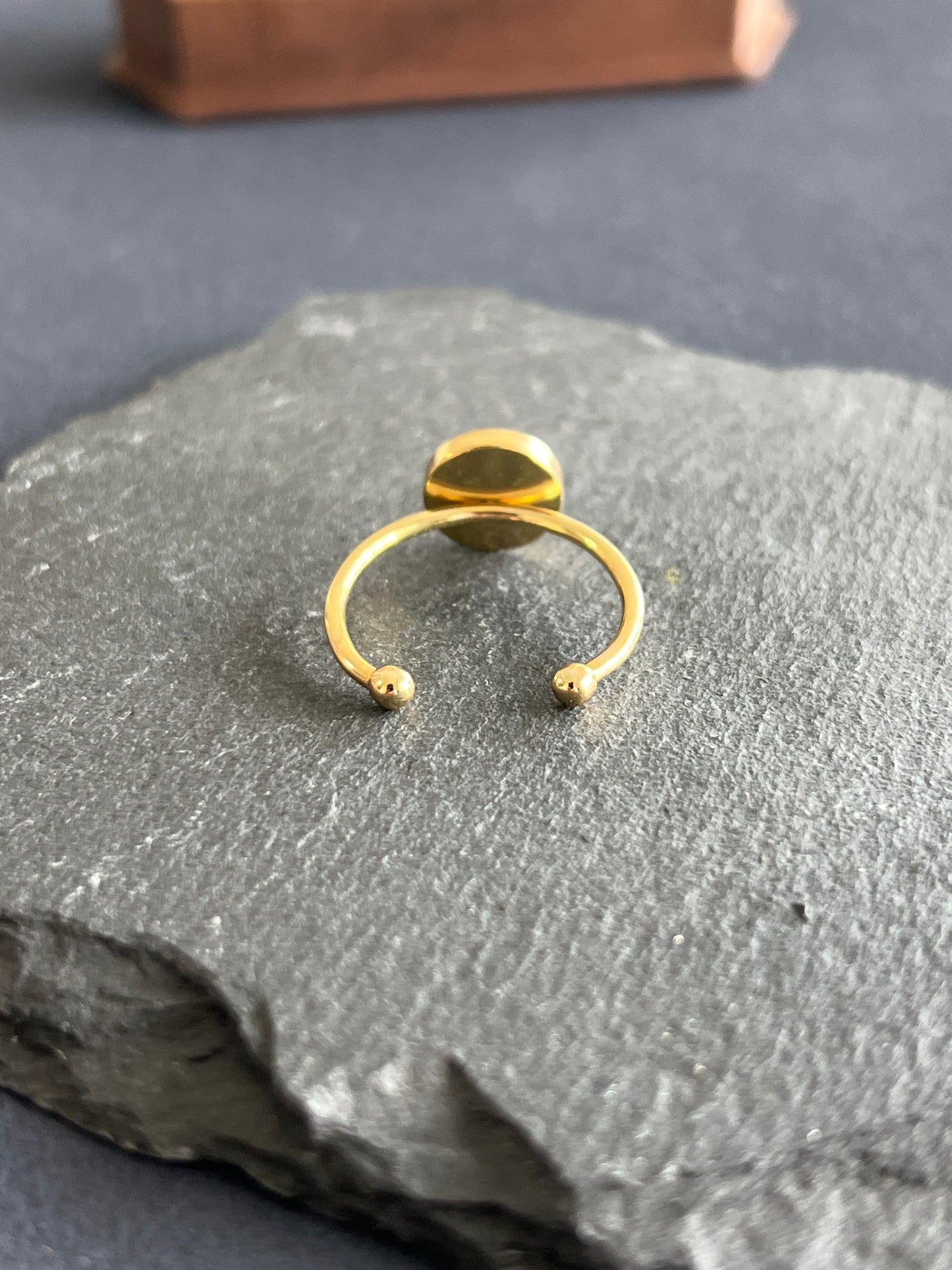 1個 リング空枠 ステンレススチール 皿8mm 約14号 調整可