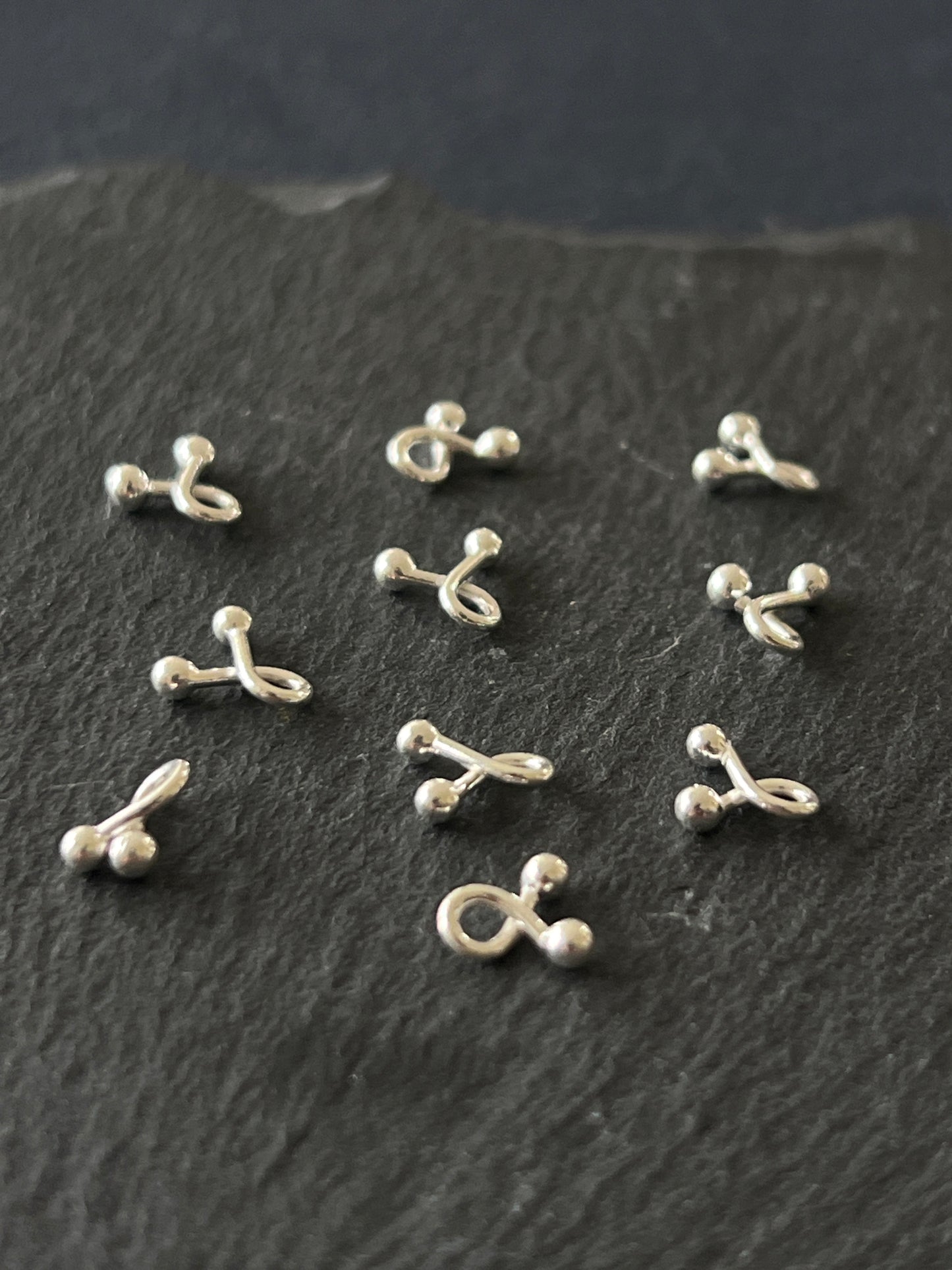 2個セット カレンシルバー パーツ 約7〜8mm×6〜6.5mm￼