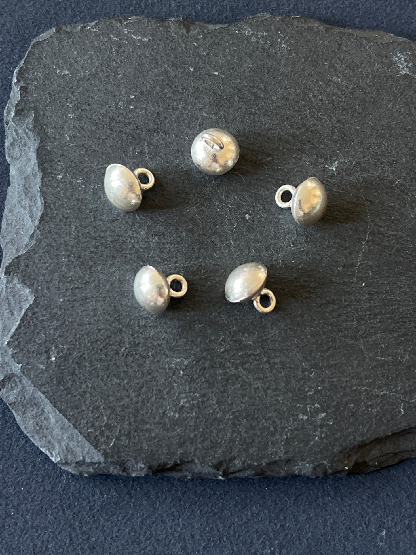 1個 カレンシルバー チャーム  11×9.5mm