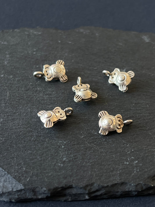 1個 カレンシルバー チャーム 14×10×5mm