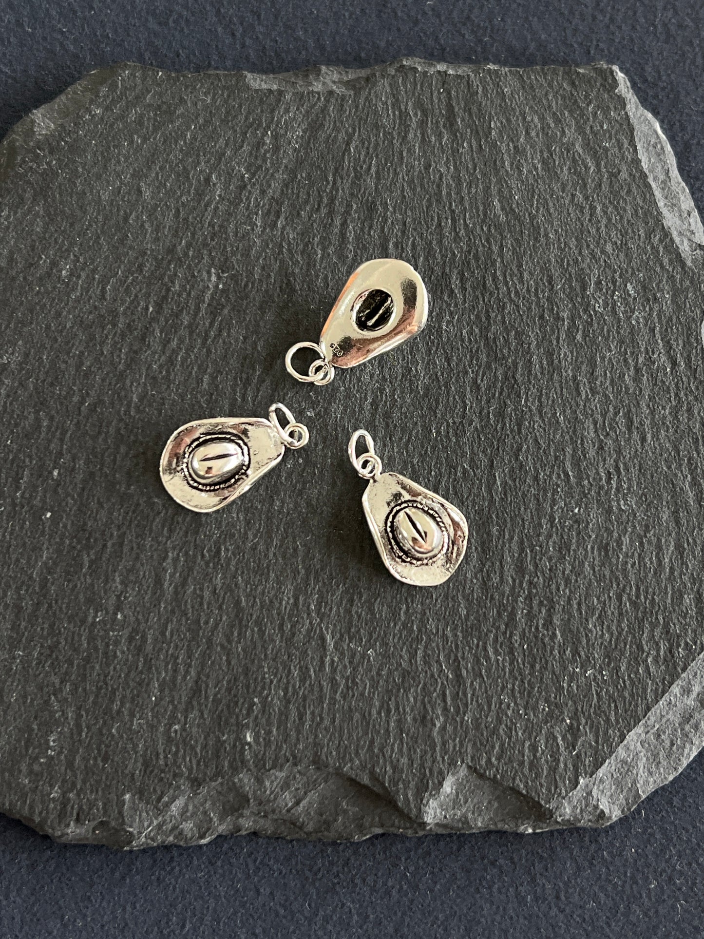 シルバー925 チャーム ハット 約21×11mm(丸カン込み）