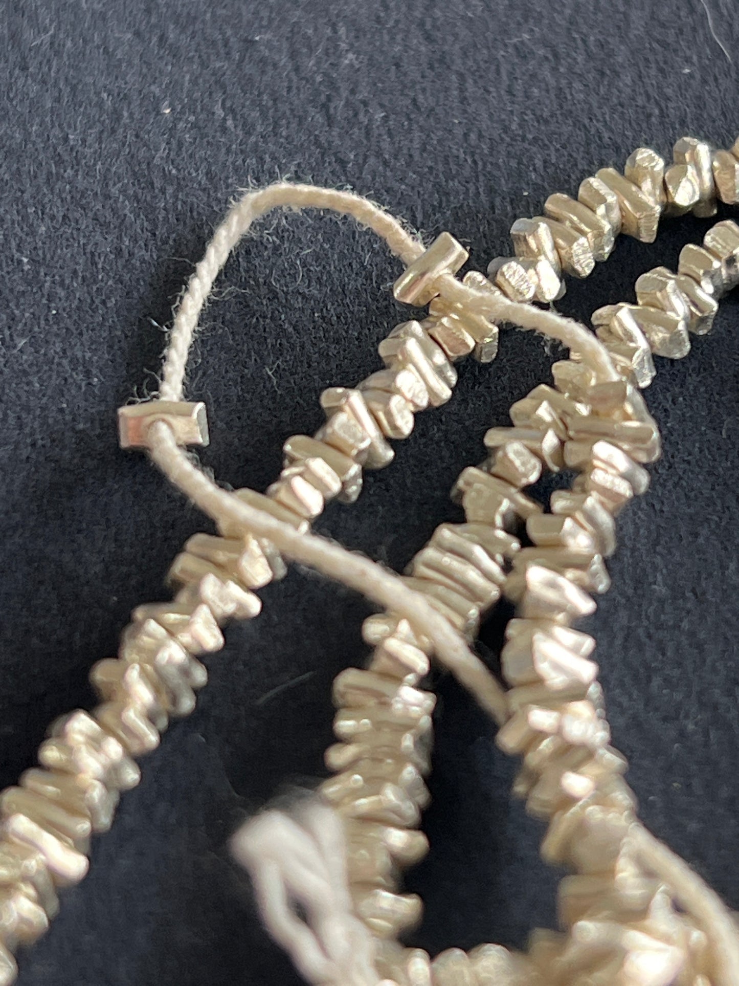 17cm カレンシルバー ビーズ  4×2.5×1.4mm