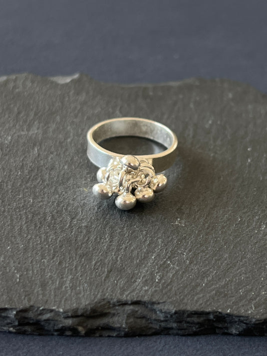 カレンシルバー リング 約4.7×1.5mm