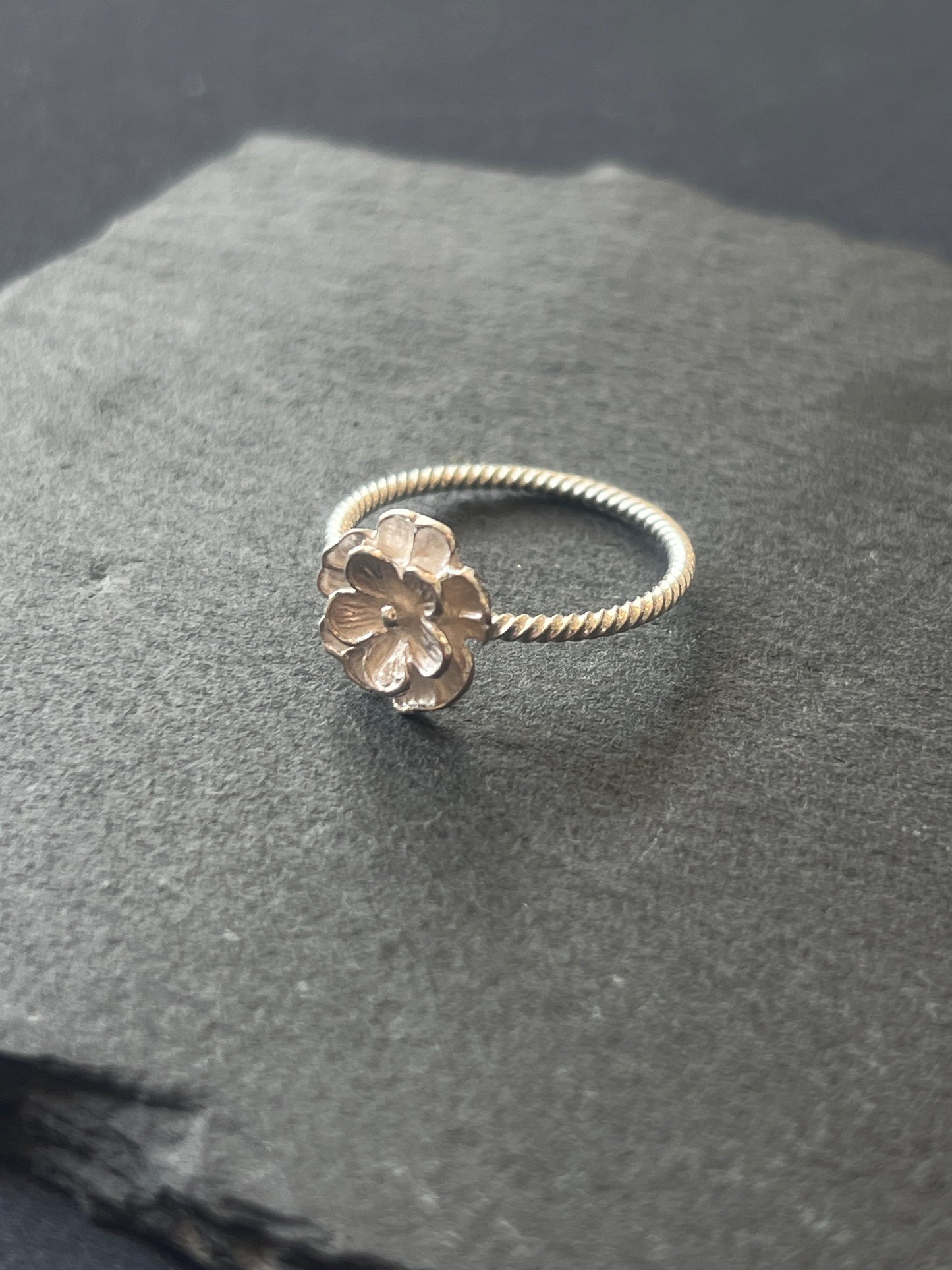 シルバー925 リング 花 約11mm 腕1.2mm