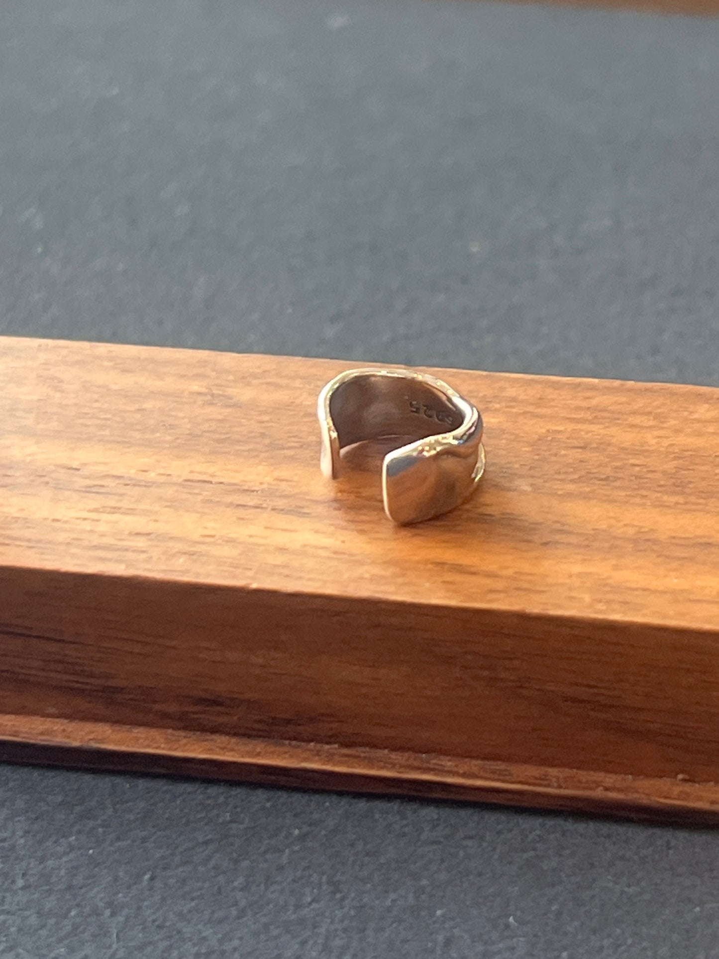 シルバー925 イヤーカフ 10×6×1mm