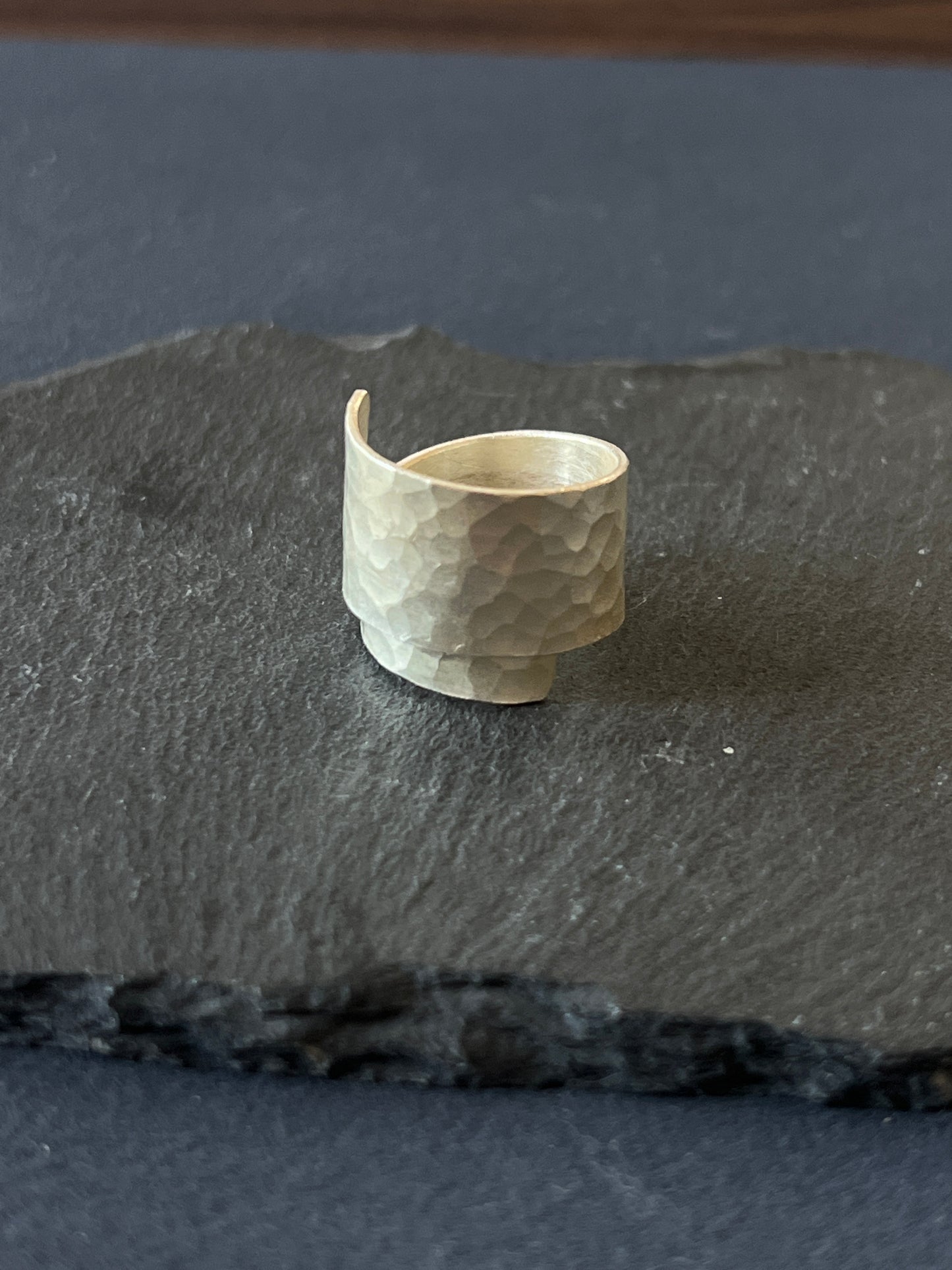 カレンシルバー リング 約18×20mm サイズ調整可