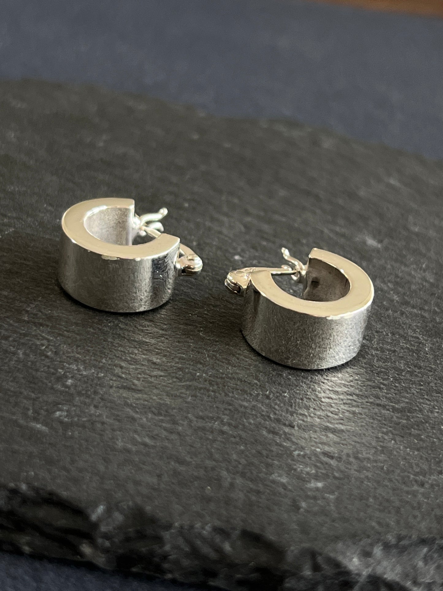 シルバー925 フープピアス 幅7.8×14mm