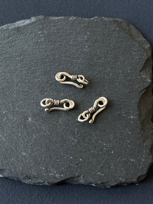 1個 カレンシルバー フック 15×6.5mm