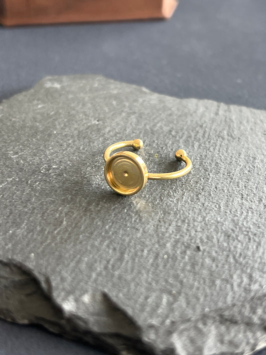 1個 リング空枠 ステンレススチール 皿8mm 約14号 調整可