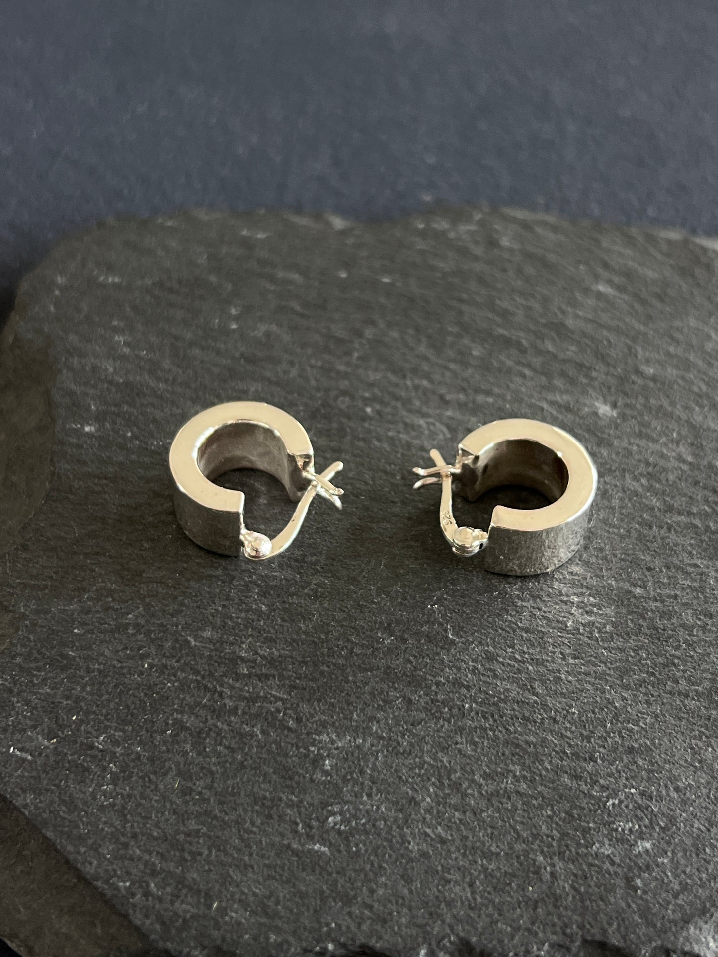 シルバー925 フープピアス 幅7.8×14mm