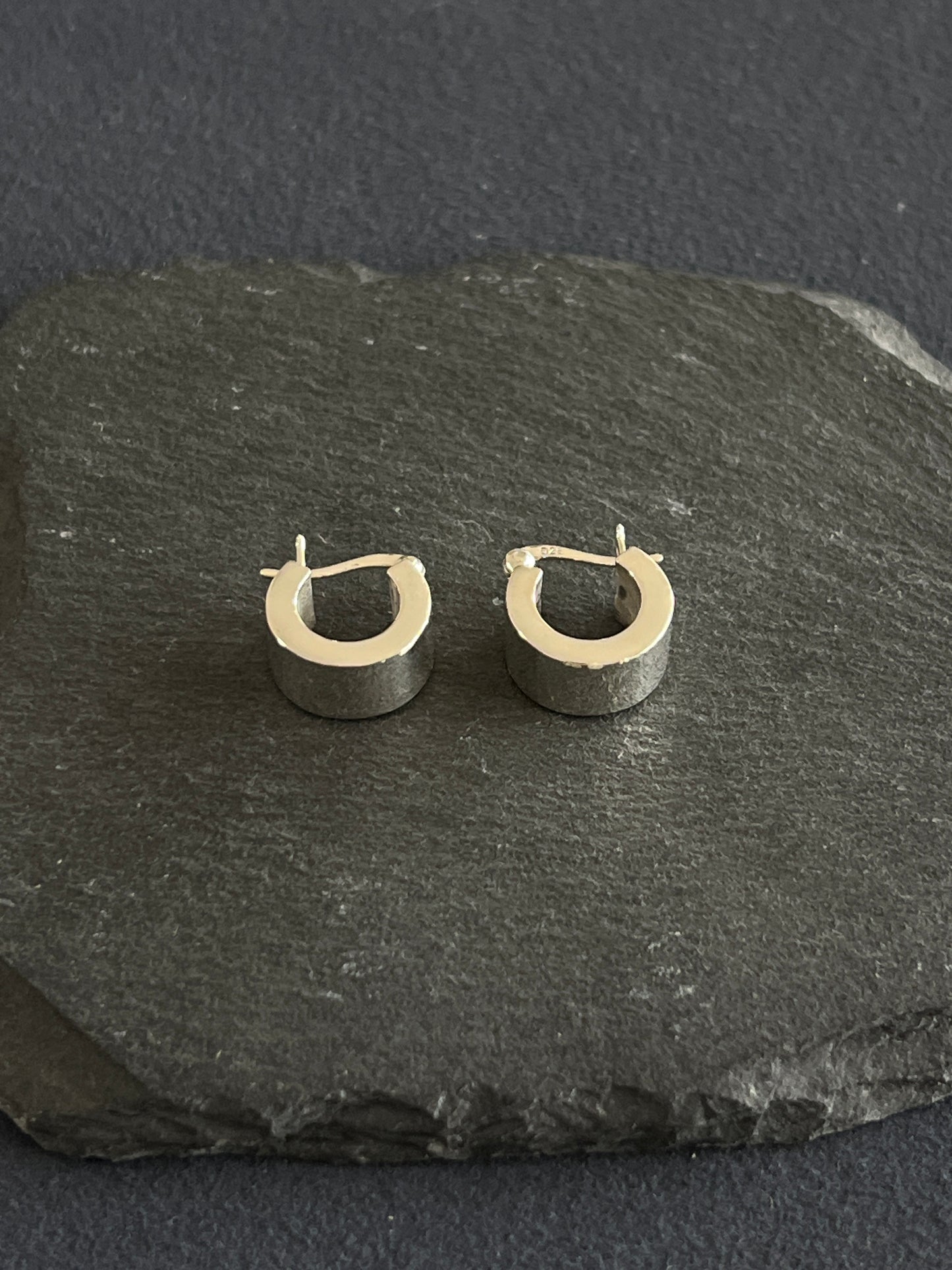 シルバー925 フープピアス 幅7.8×14mm
