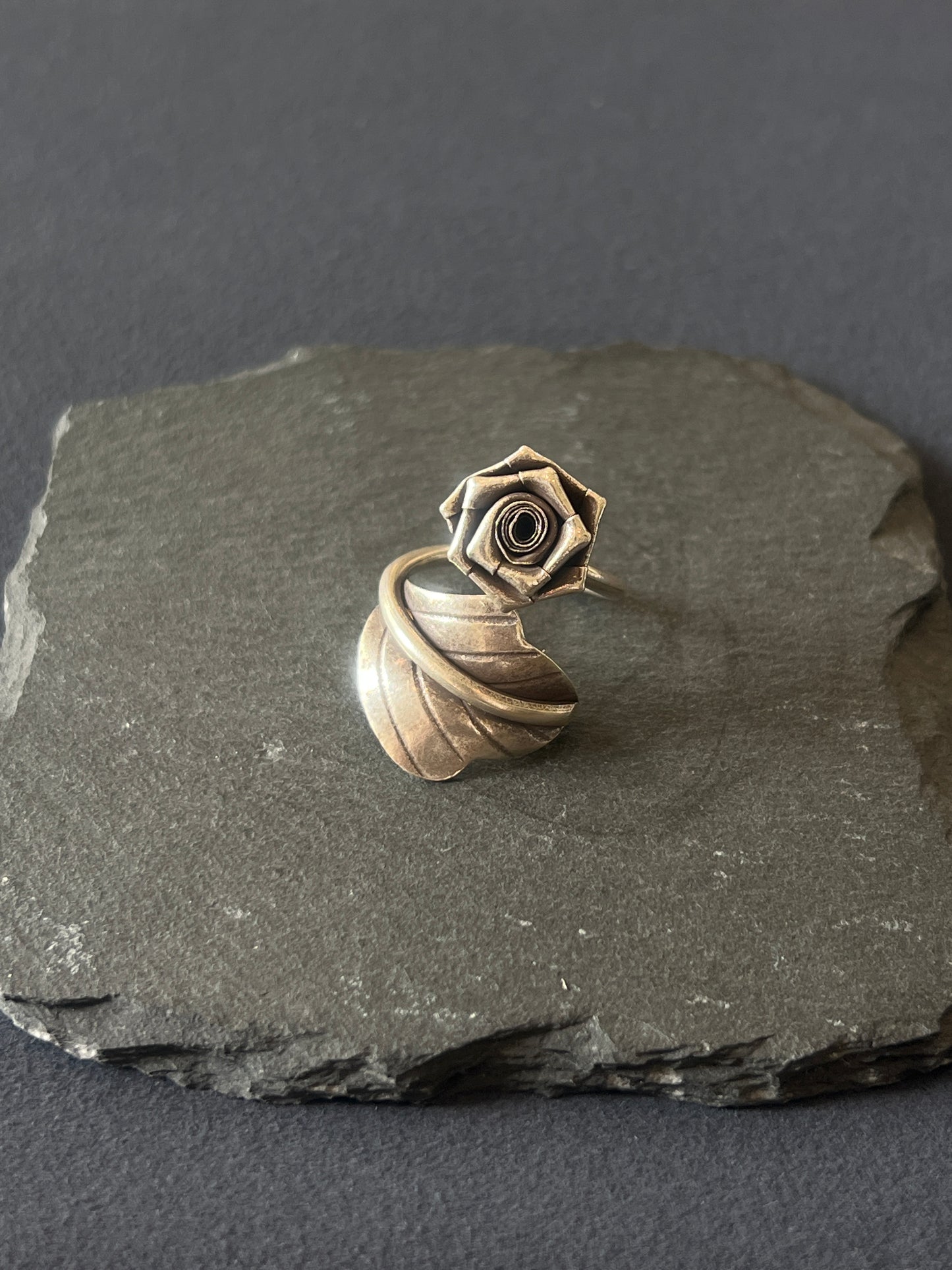 カレンシルバー リング 約31×23mm サイズ調整可