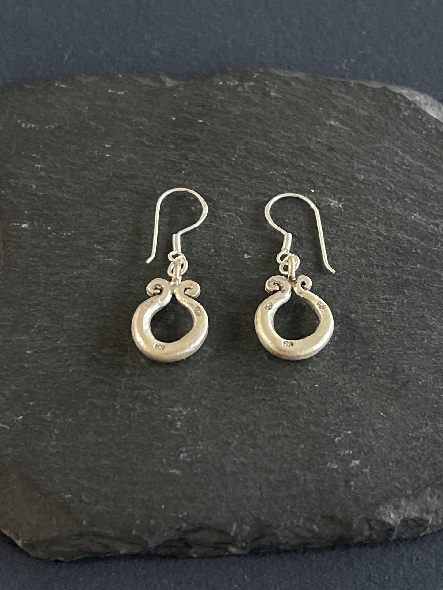 カレンシルバー フックピアス 約18×13mm フック込み高さ約34mm