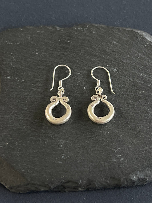 カレンシルバー フックピアス 約18×13mm フック込み高さ約34mm