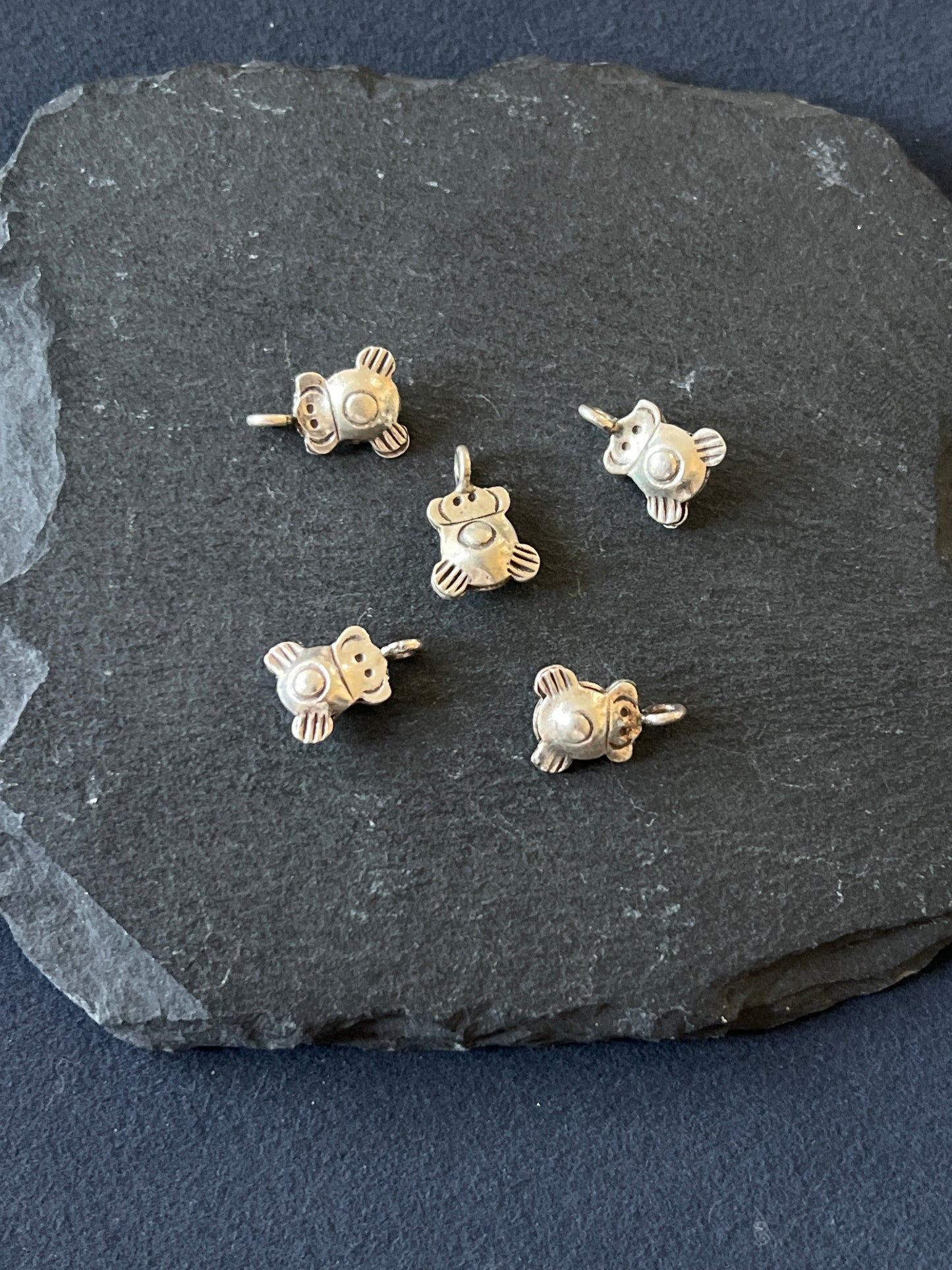 1個 カレンシルバー チャーム 14×10×5mm