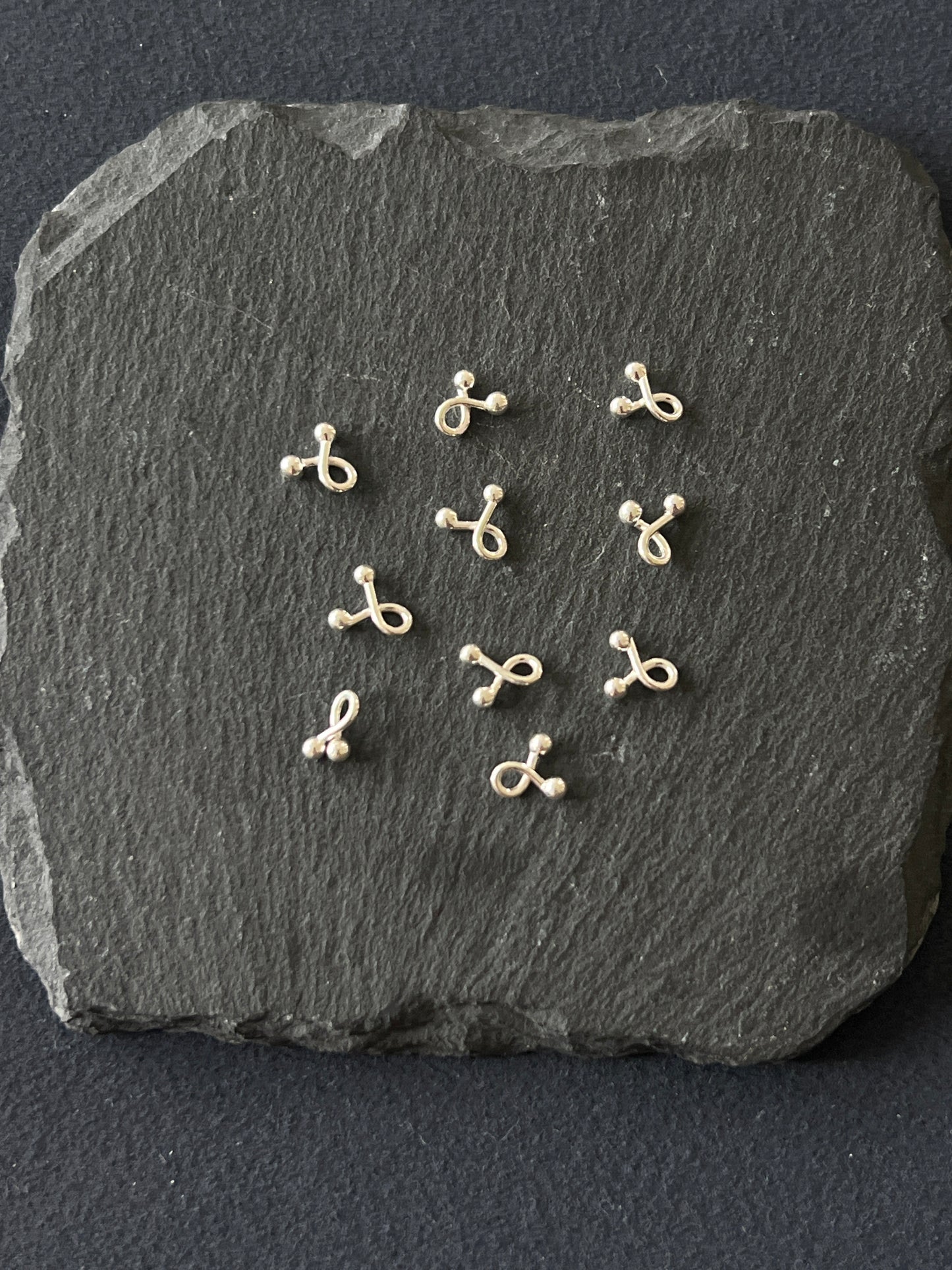 2個セット カレンシルバー パーツ 約7〜8mm×6〜6.5mm￼