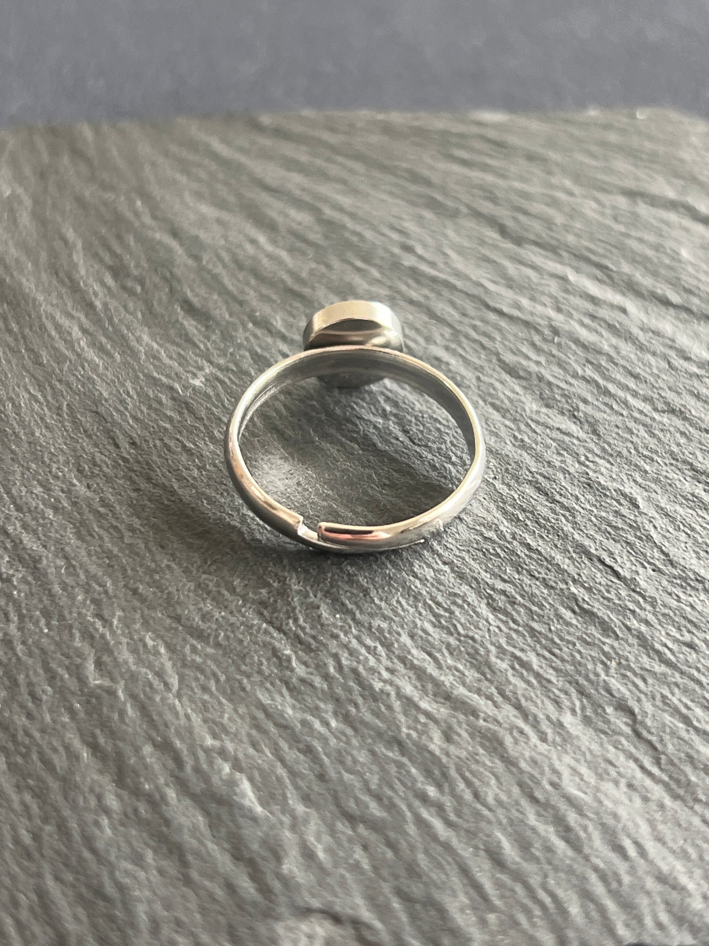 5個 リング空枠 ステンレススチール 皿6mm 約13号 調整可